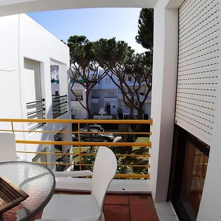 Apartamento With 2 Bedrooms In With Shared Pool Furnished Garden And Wifi 800 M From The Beach *