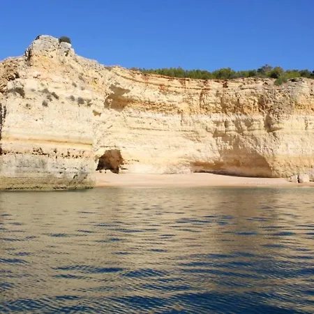 With 2 Bedrooms In With Shared Pool Furnished Garden And Wifi 800 M From The Beach Apartamento *