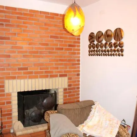 With 2 Bedrooms In With Shared Pool Furnished Garden And Wifi 800 M From The Beach Apartamento *