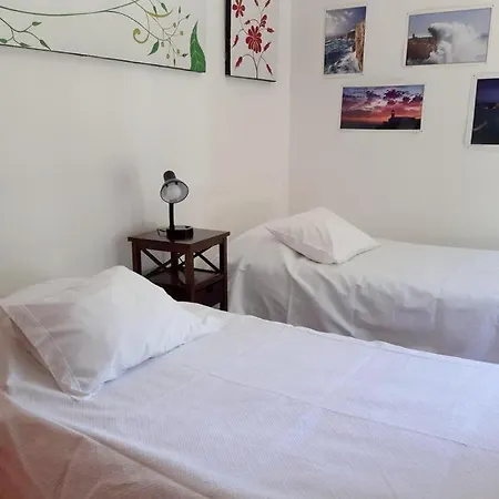 With 2 Bedrooms In With Shared Pool Furnished Garden And Wifi 800 M From The Beach Appartement *