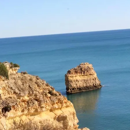 Appartement With 2 Bedrooms In With Shared Pool Furnished Garden And Wifi 800 M From The Beach *